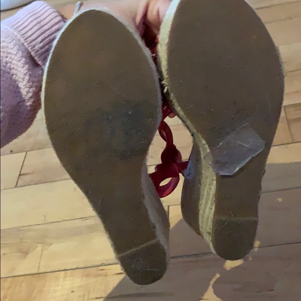 Red sandals - Picture 3 of 4